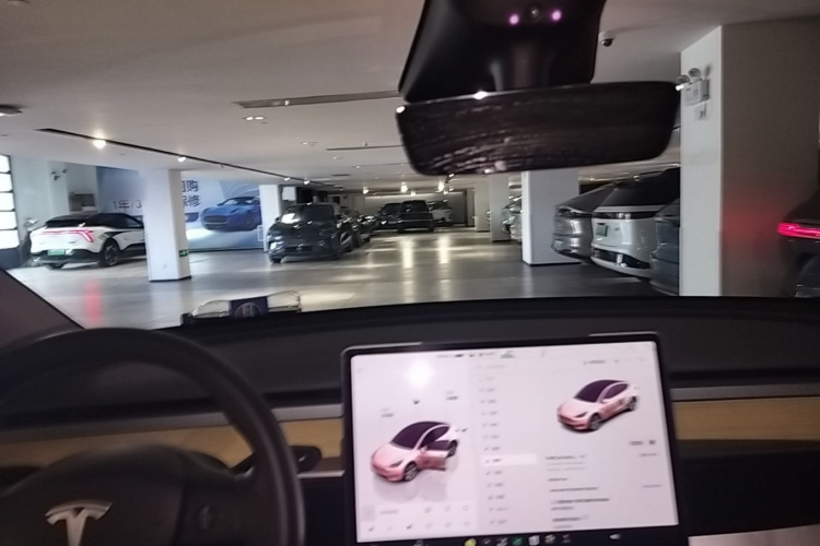 Tesla Model Y 2023 #18 Tesla Model Y 2023 immagine di auto #18