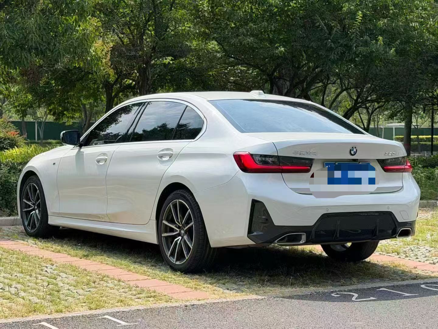 BMW 3 Series 2023 car image #6