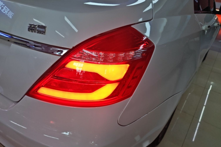 GEELY Emgrand 2018 #8 GEELY Emgrand 2018 car image #8