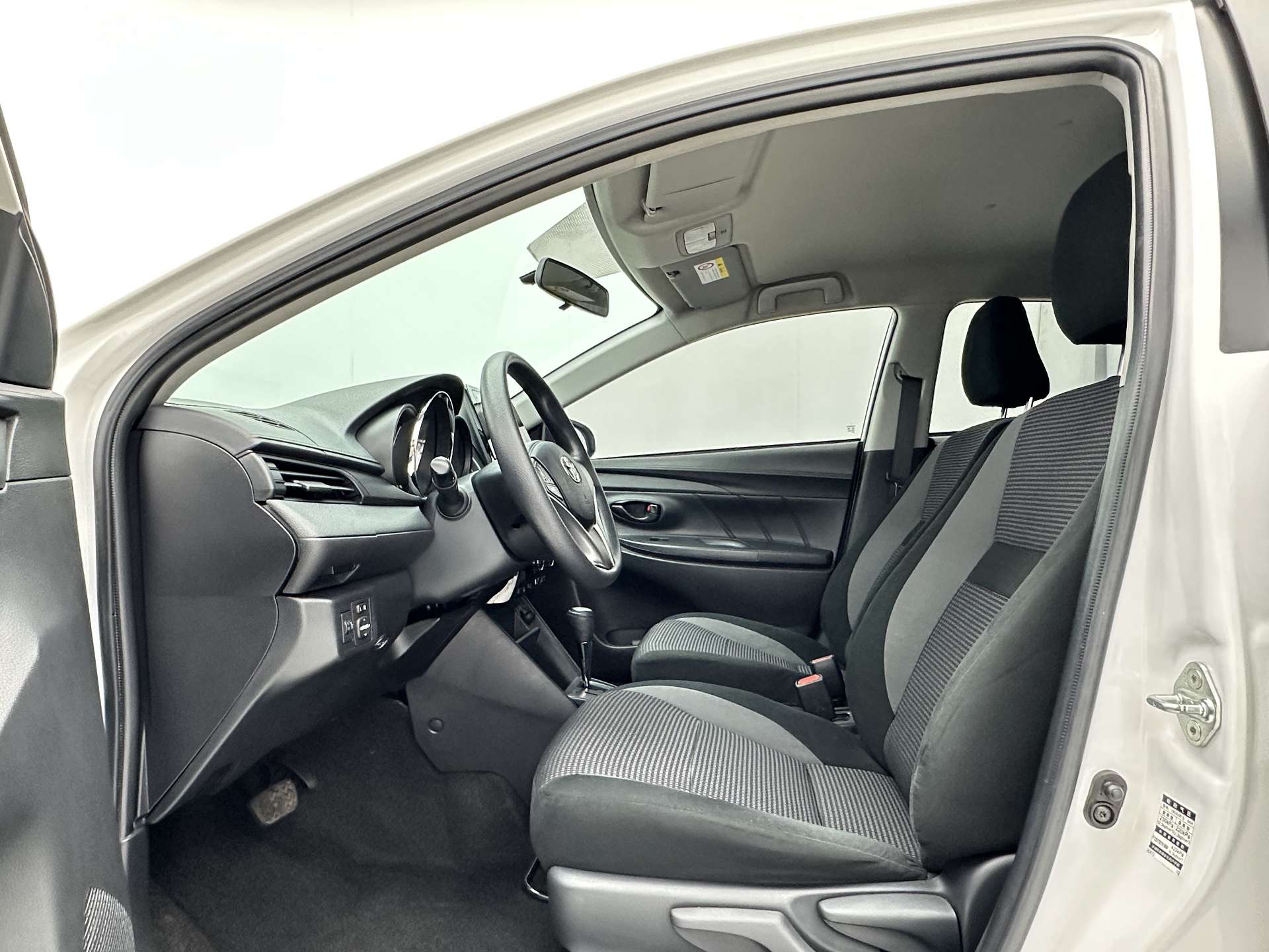Toyota Vios 2023 car image #4