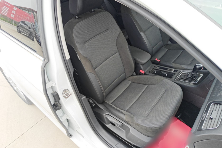 Volkswagen Golf 2019 #24 Volkswagen Golf 2019 car image #24