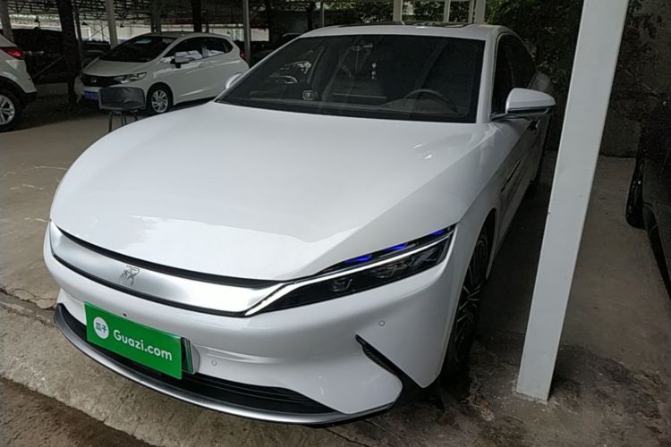 BYD Han 2022 #2 BYD Han 2022 car image #2
