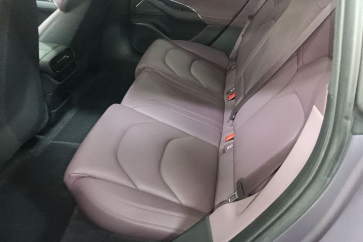 MI SU7 2025 imagem de carro #17
