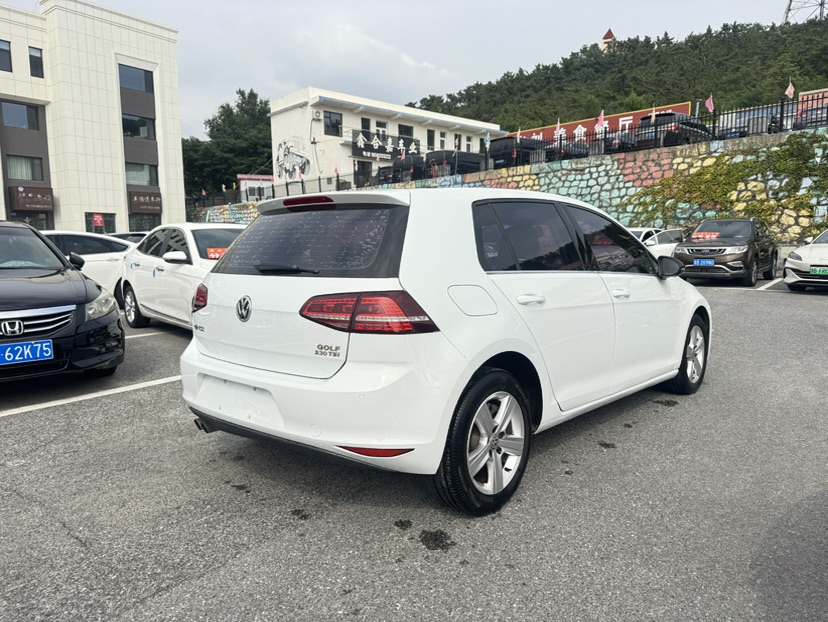 Volkswagen Golf 2018 #4 Volkswagen Golf 2018 صورة سيارة #4