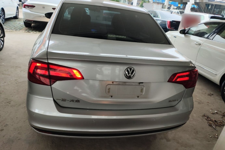 Volkswagen Bora 2016 #4 Volkswagen Bora 2016 car image #4