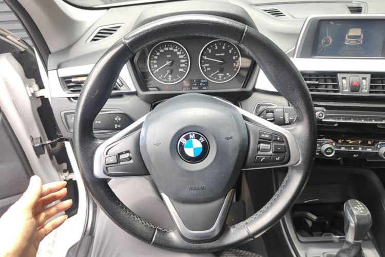 BMW X1 2017 #15 BMW X1 2017 car image #15