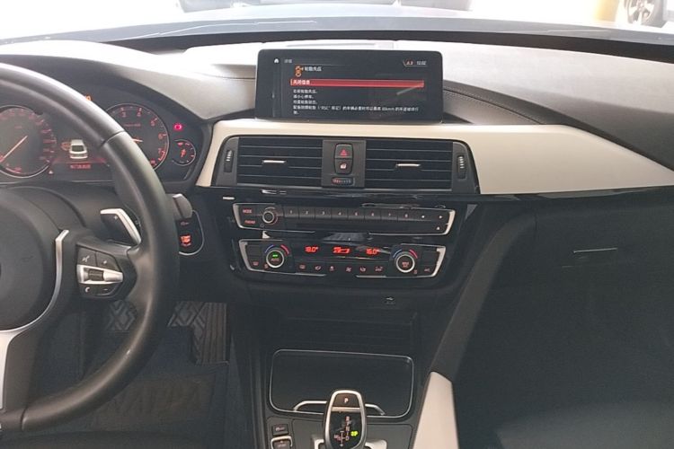 BMW 3 Series GT 2019 car image #17