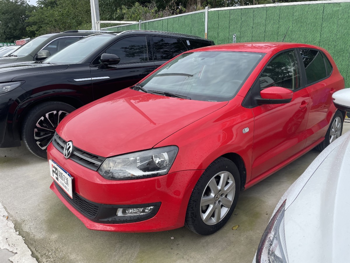 Volkswagen Polo 2014 car image 