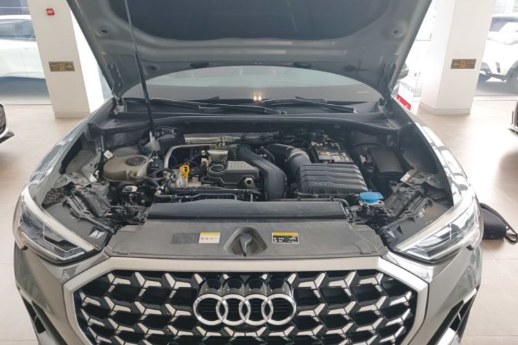 Audi Q3 2024 #20 Audi Q3 2024 car image #20
