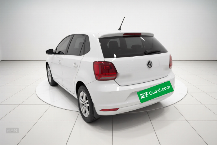Volkswagen Polo 2015 car image #5