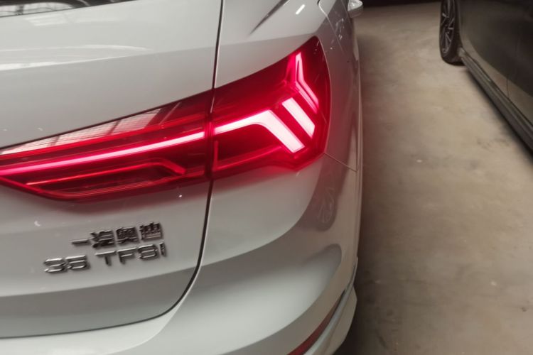 Audi Q3 2020 #8 Audi Q3 2020 car image #8