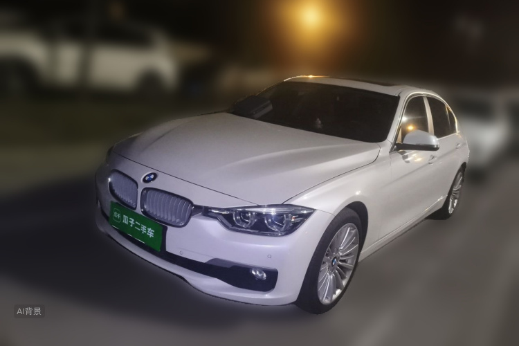 BMW 3 Series 2018 immagine di auto #2