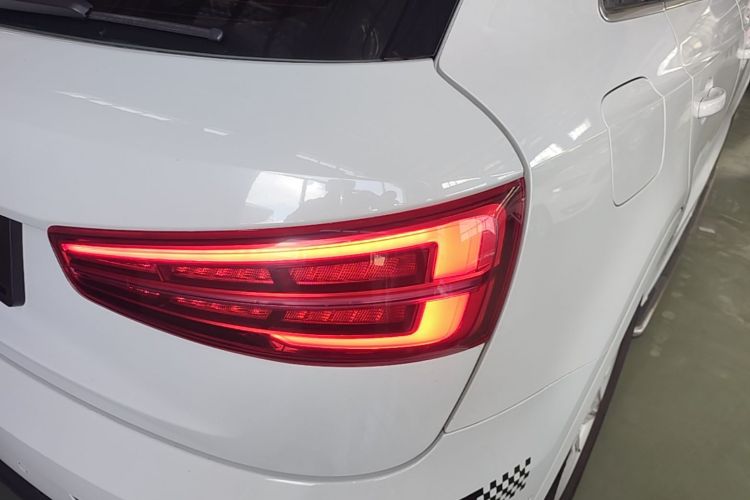 Audi Q3 2016 #8 Audi Q3 2016 car image #8