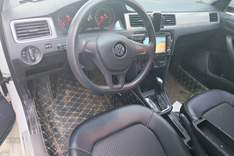 Volkswagen Santana 2016 car image #11