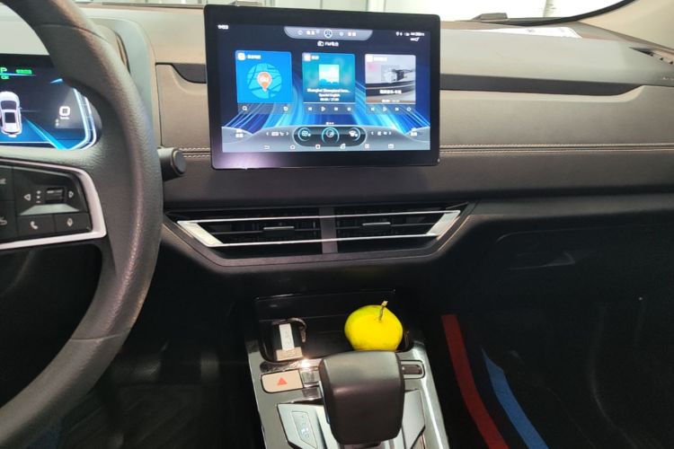 BYD Yuan New Energy 2020 car image #13