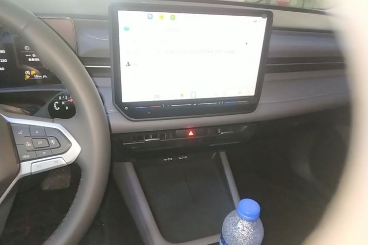 Volkswagen Lavida 2026 car image #13