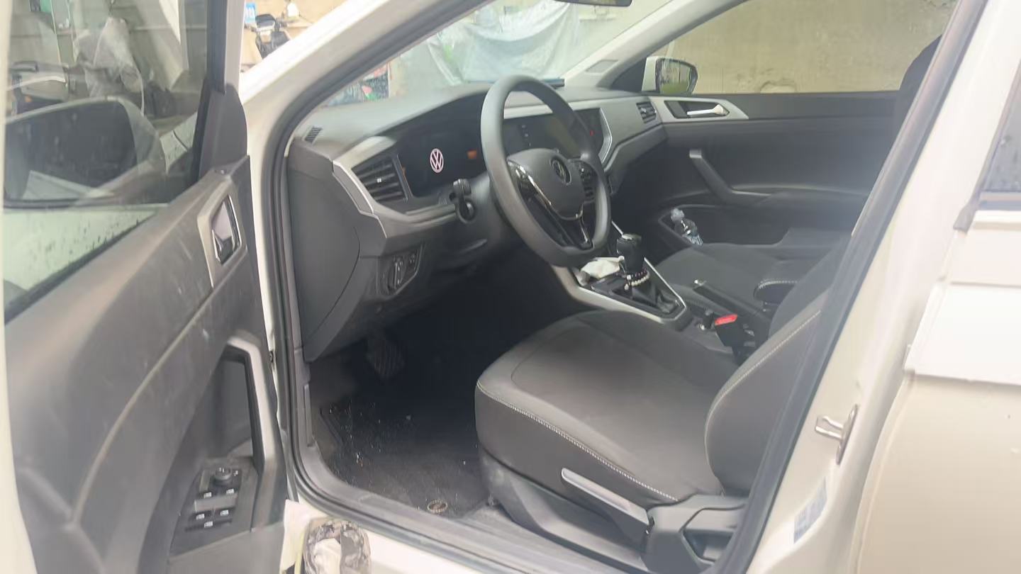 Volkswagen Polo 2023 صورة سيارة #4