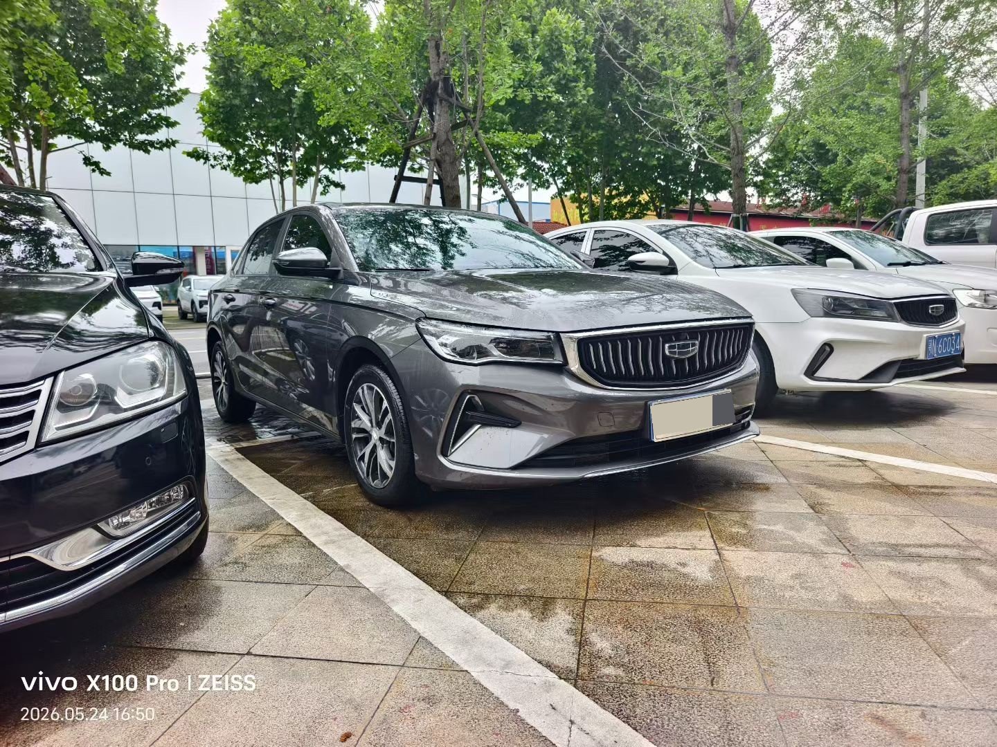 GEELY Emgrand 2024 image de voiture #2