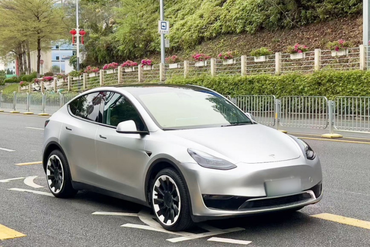 特斯拉 Model Y 2023 汽车图片 #9