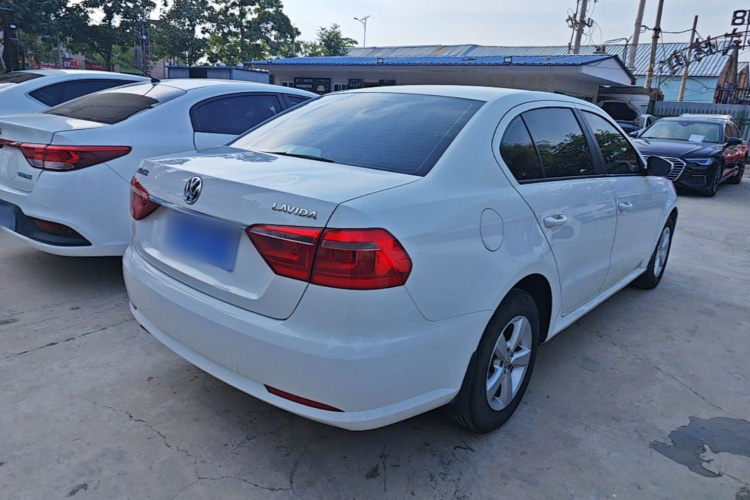 Volkswagen Lavida 2017 car image #7