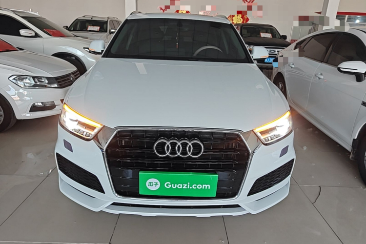 Audi Q3 2019 car image #3