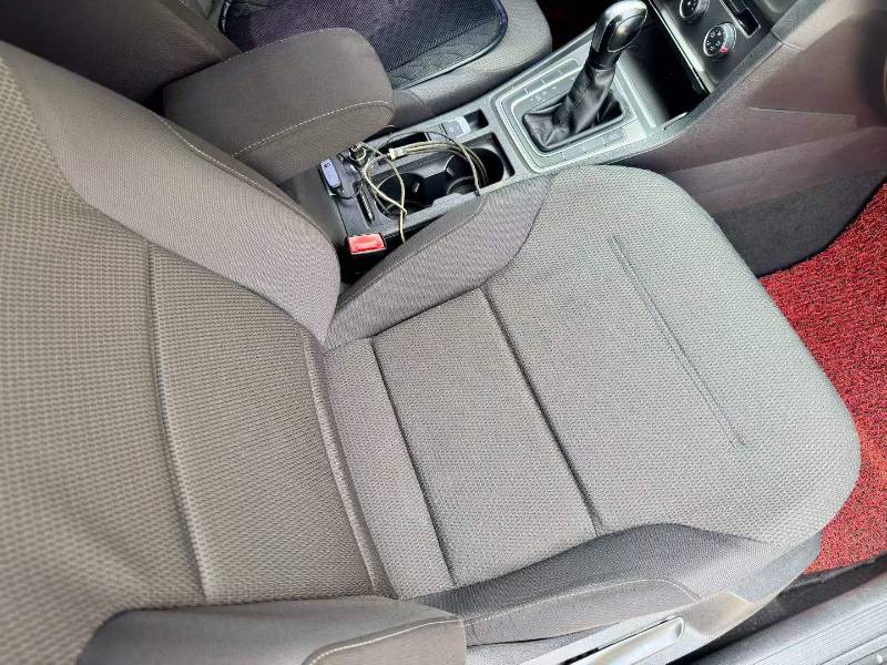 Volkswagen Golf 2014 car image #3