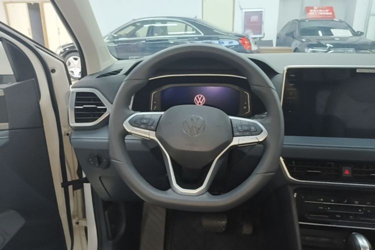 Volkswagen Tharu 2025 car image #11