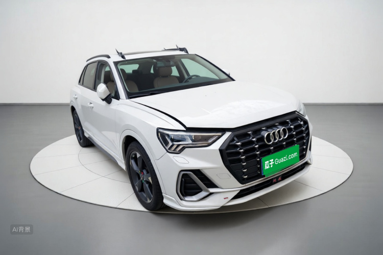 Audi Q3 2020 car image #4