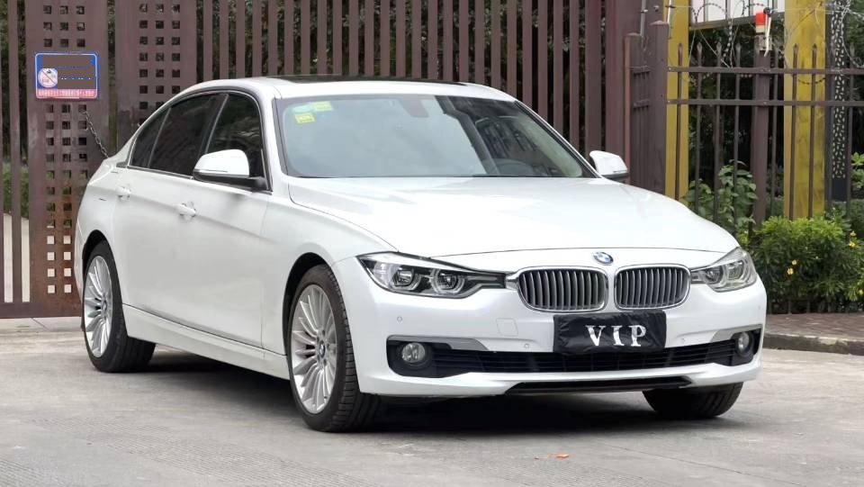 BMW 3 Series 2018 image de voiture #3