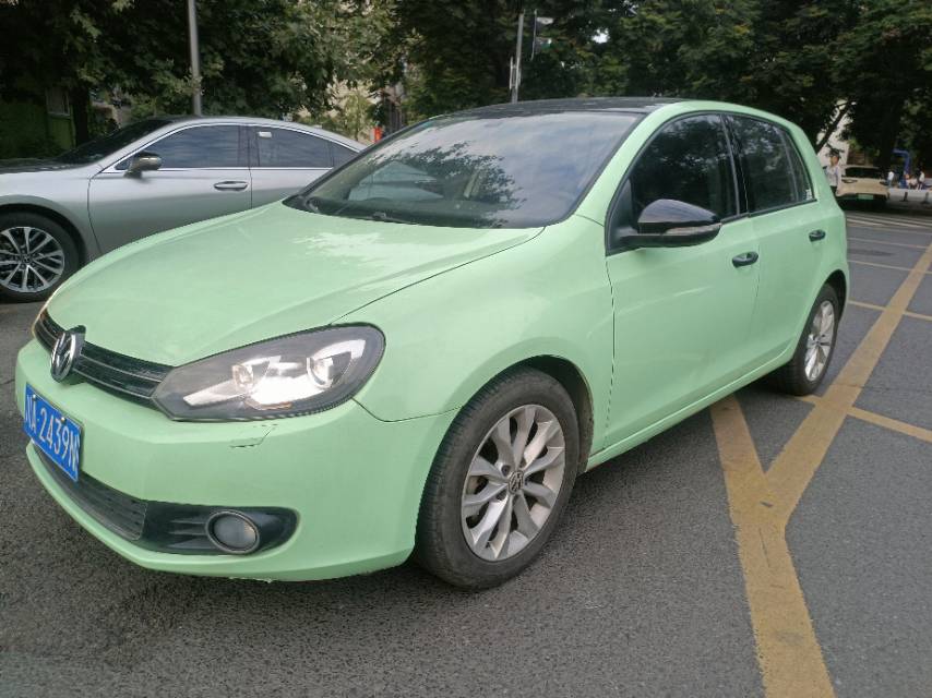 Volkswagen Golf 2011 Volkswagen Golf 2011 car image