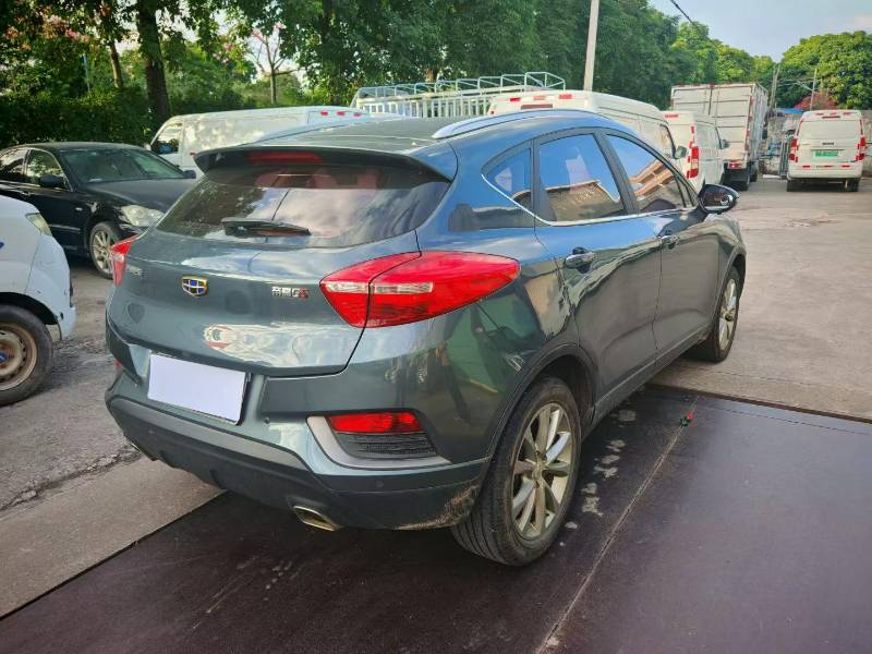 GEELY Emgrand GS 2018 صورة سيارة #4