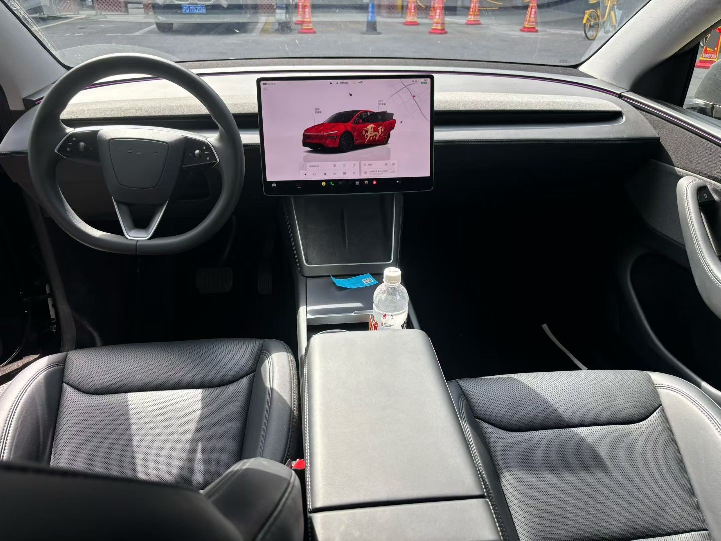 Tesla Model Y 2025 #6 Tesla Model Y 2025 car image #6