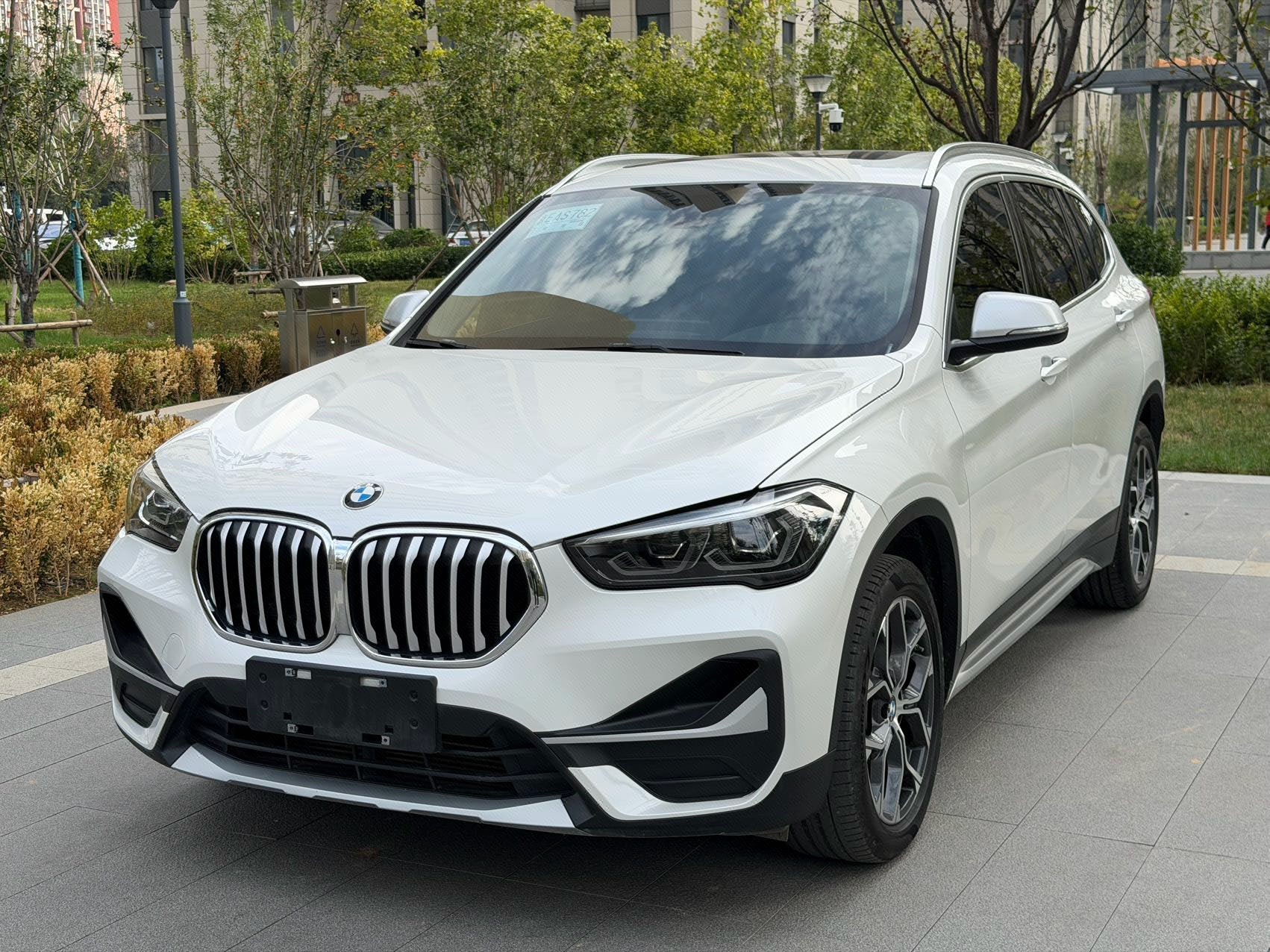BMW X1 2022 BMW X1 2022 car image