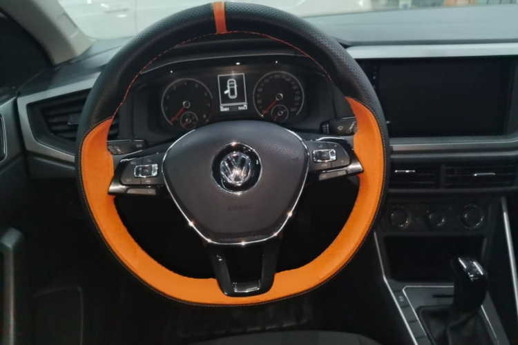 Volkswagen Polo 2019 car image #15