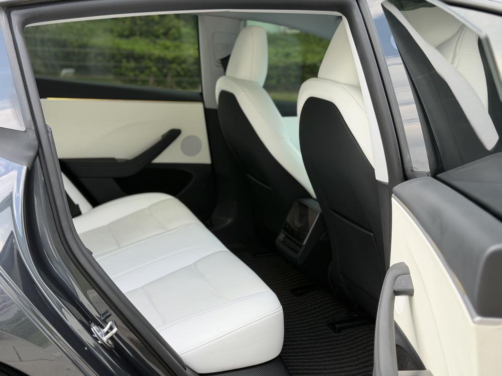 Tesla Model 3 2024 #15 Tesla Model 3 2024 car image #15
