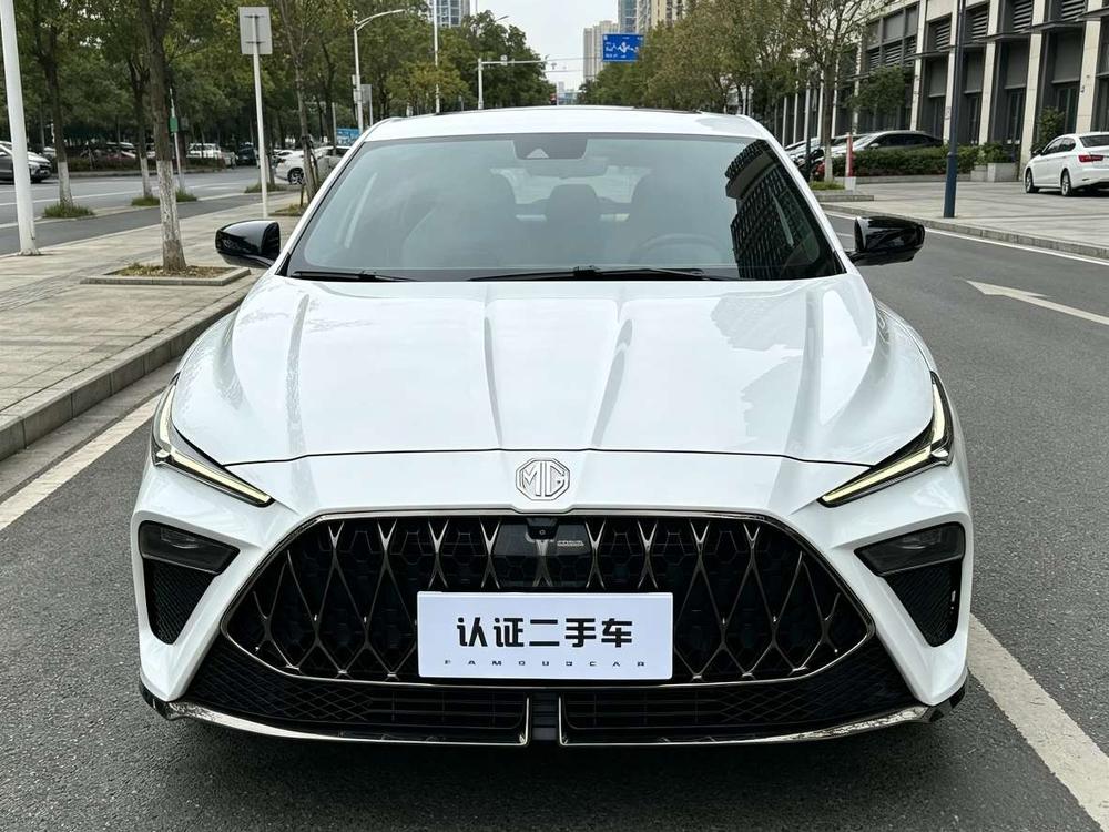 MG 5 Scorpio 2022 car image #2