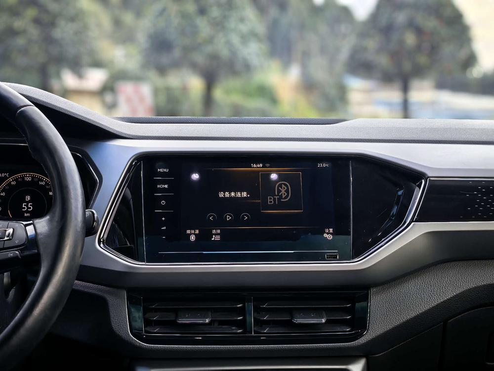 Volkswagen T-Cross 2020 car image #12