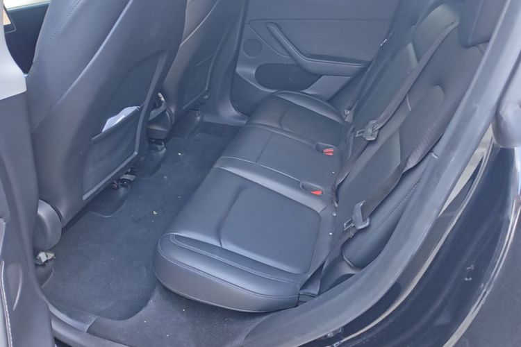 Tesla Model Y 2021 #19 Tesla Model Y 2021 car image #19