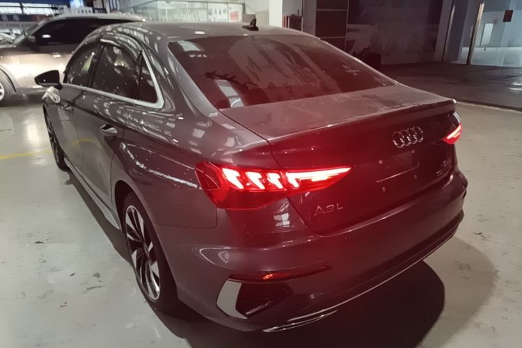 Audi A3 2023 immagine di auto #5