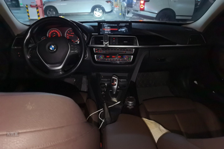 BMW 3 Series 2019 #11 BMW 3 Series 2019 car image #11
