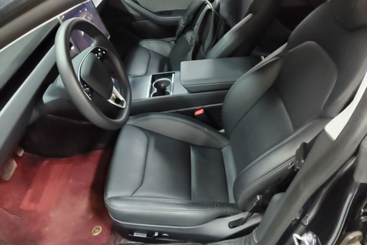Tesla Model 3 2025 car image #15