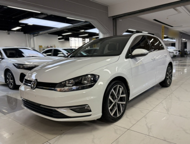 Volkswagen Golf 2020 Volkswagen Golf 2020 car image