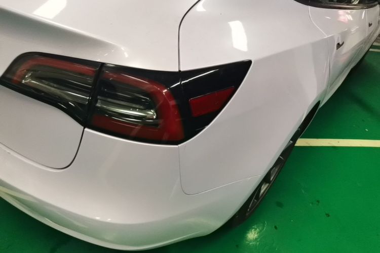 Tesla Model 3 2021 car image #8