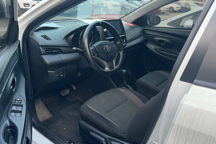 Toyota Vios 2021 image de voiture #12