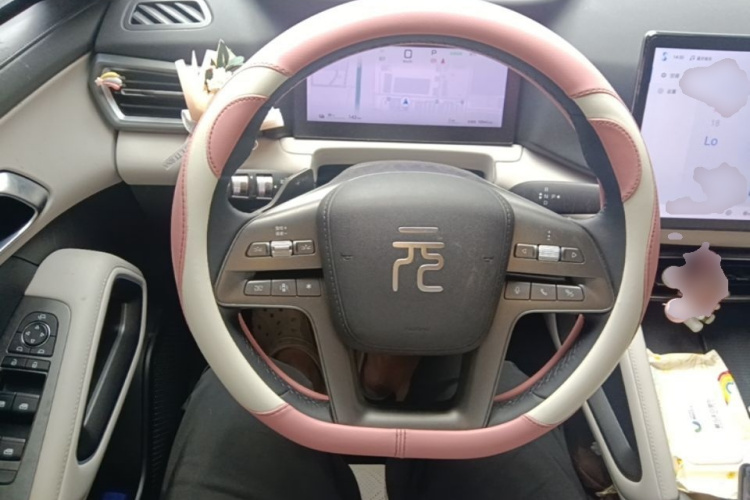 BYD YuanUP 2025 car image #11
