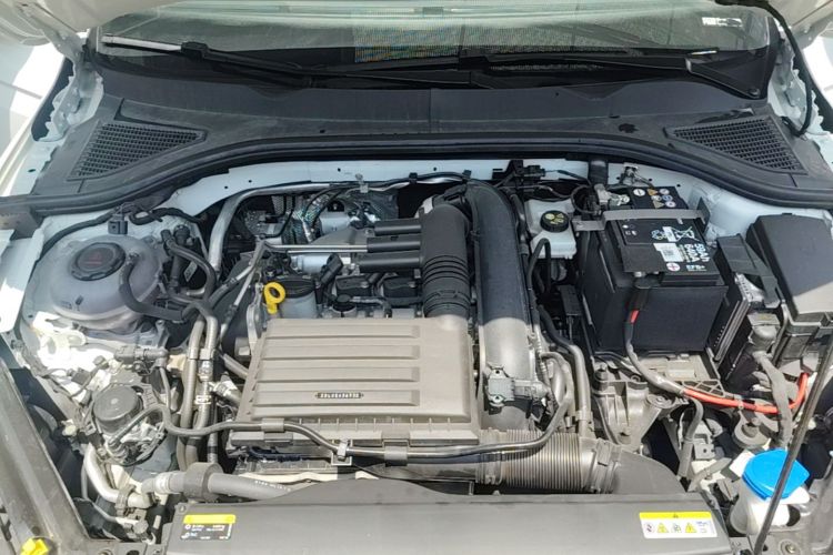 Volkswagen Bora 2025 car image #20