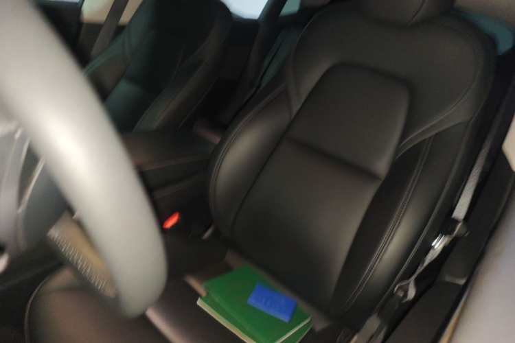 Tesla Model Y 2023 #19 Tesla Model Y 2023 car image #19