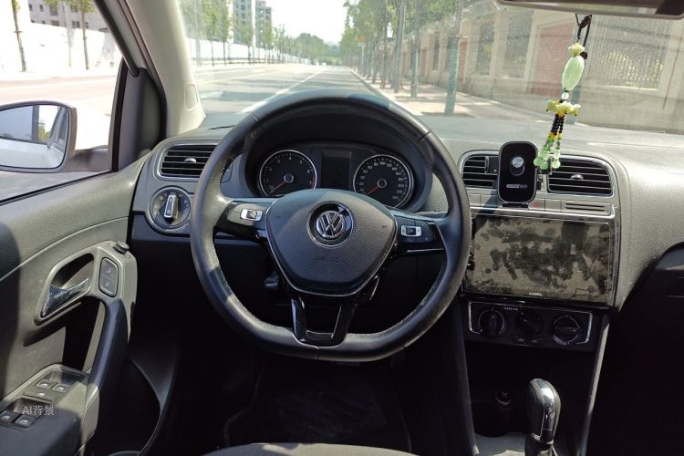 Volkswagen Polo 2016 #12 Volkswagen Polo 2016 car image #12