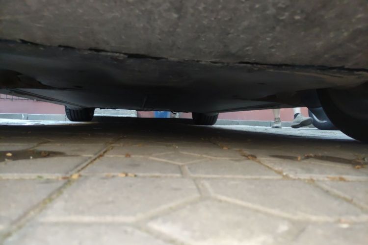Tesla Model Y 2021 car image #30