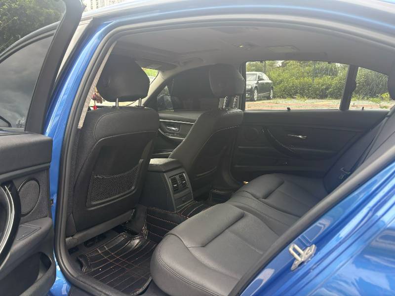 BMW 3 Series 2017 #5 BMW 3 Series 2017 car image #5
